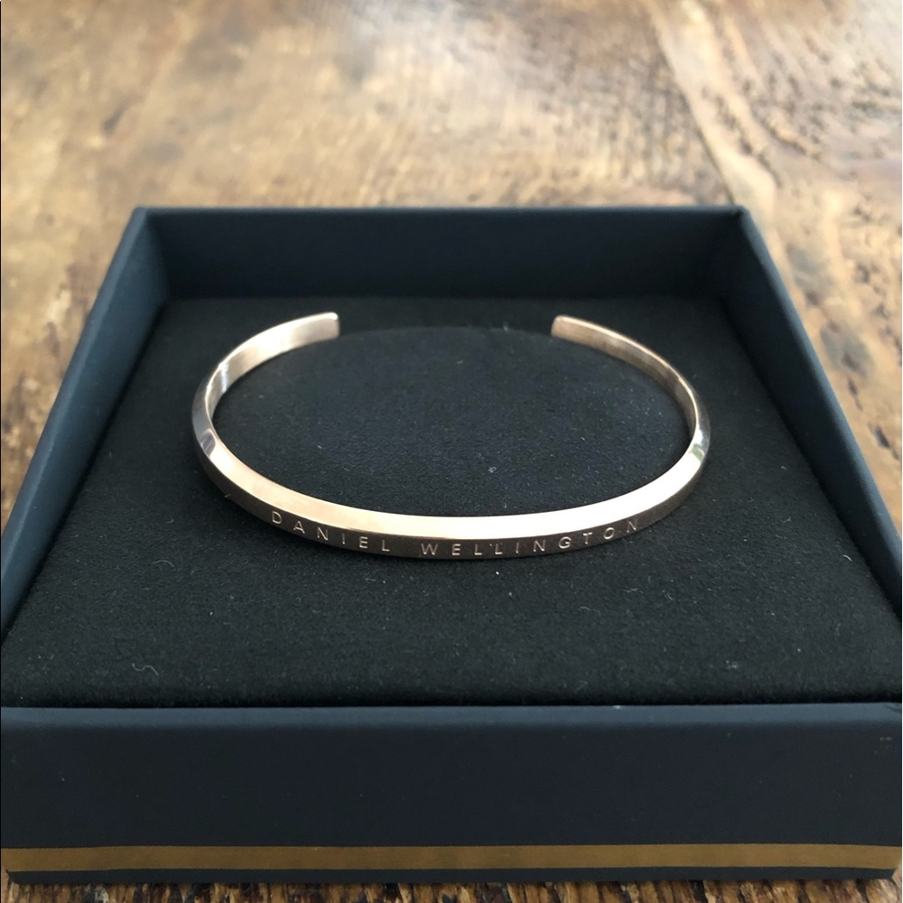 Daniel Wellington Gold Bracelet with inscription